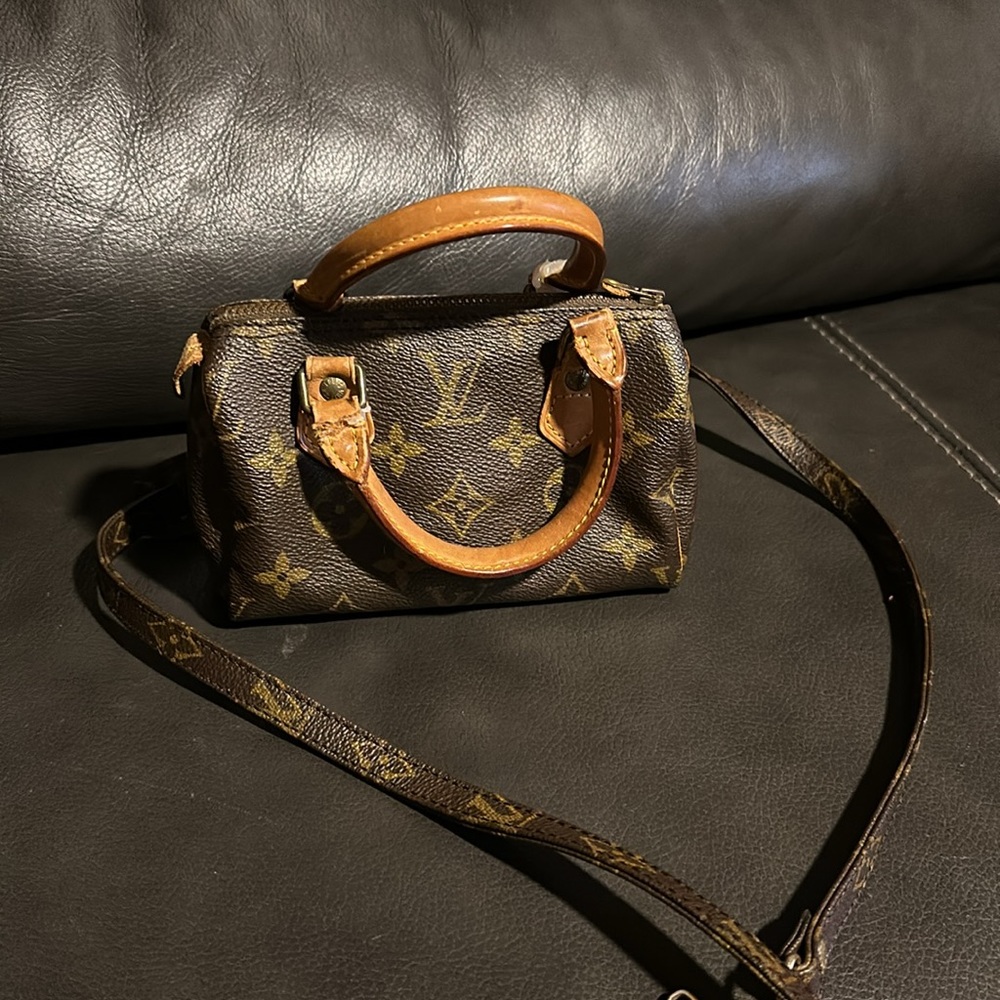 Authentic l.v nano(Small) - Picture 10 of 11